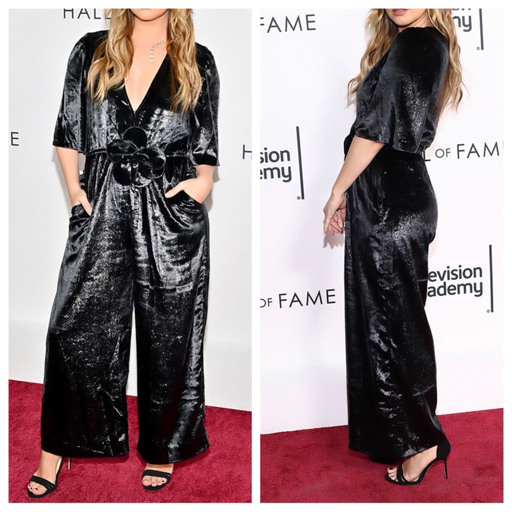 7 FOR ALL MANKIND Deep Vee Wide Leg Black Metallic Jumpsuit‎